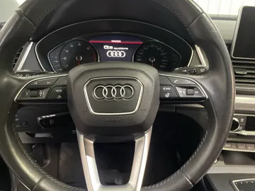 2019 Audi Q5 - image 18