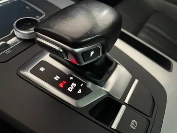 2018 Audi Q5 - image 30