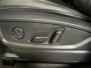 2018 Audi Q5 - image 20