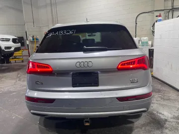 2018 Audi Q5 - image 4