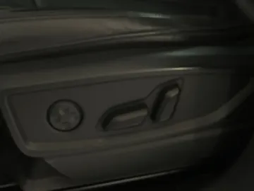 2018 Audi Q5 - image 25