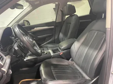 2018 Audi Q5 - image 8