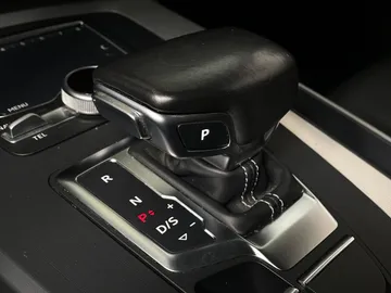 2018 Audi Q5 - image 32