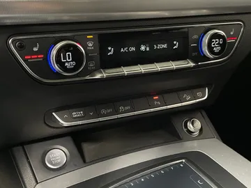 2018 Audi Q5 - image 30