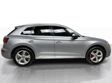 2018 Audi Q5 - image 2