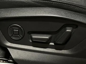 2020 Audi Q7 - image 26