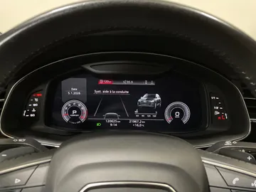 2020 Audi Q7 - image 15