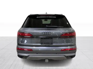 2020 Audi Q7 - image 7