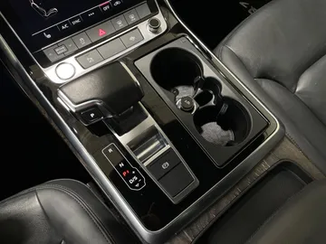 2020 Audi Q7 - image 33