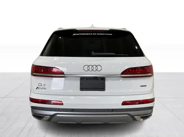 2021 Audi Q7 - image 13