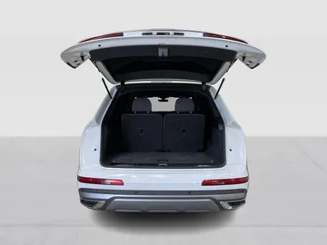 2021 Audi Q7 - image 14
