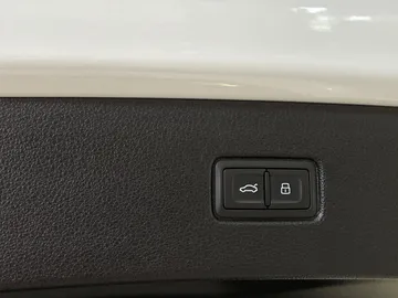 2021 Audi Q7 - image 35