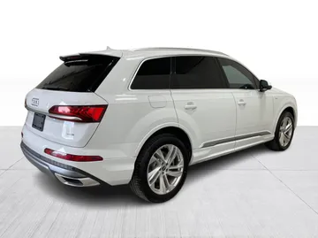 2021 Audi Q7 - image 15