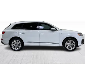 2021 Audi Q7 - image 2