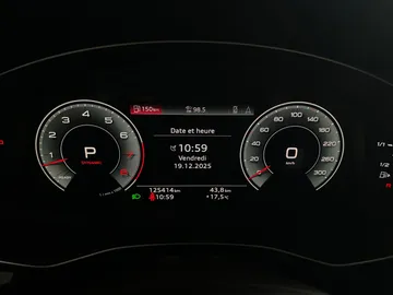 2022 Audi Q7 - image 17