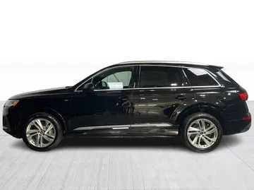 2022 Audi Q7 - image 11