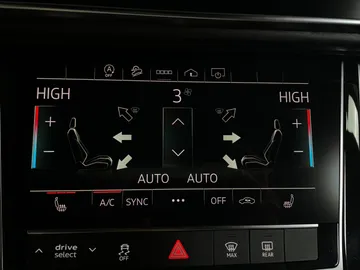 2022 Audi Q7 - image 24