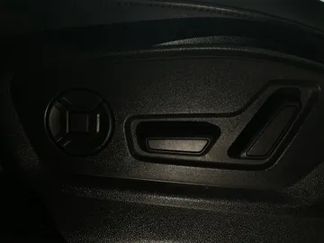 2022 Audi Q7 - image 20