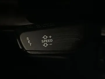 2022 Audi Q7 - image 28