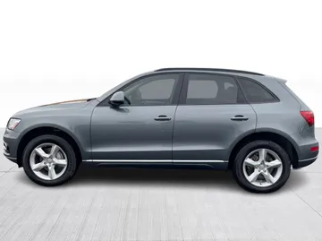 2017 Audi Q5 - image 10