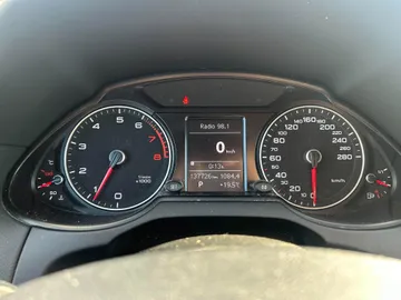 2017 Audi Q5 - image 8