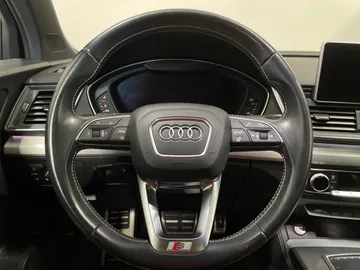 2020 Audi SQ5 - image 27