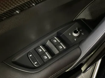 2019 Audi SQ5 - image 26