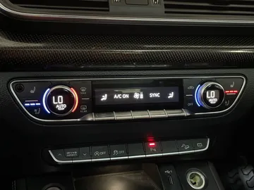 2019 Audi SQ5 - image 24