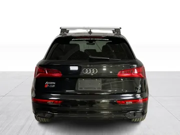 2019 Audi SQ5 - image 12