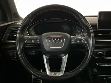 2019 Audi SQ5 - image 18