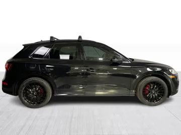 2019 Audi SQ5 - image 2