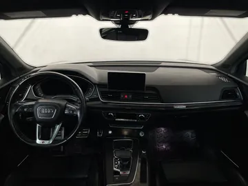 2019 Audi SQ5 - image 4