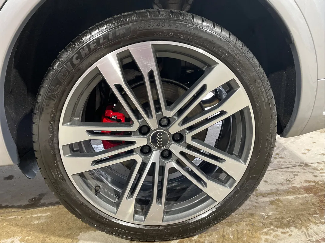 2021 Audi SQ5 — photo 6