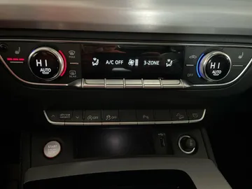 2021 Audi SQ5 - image 23