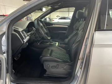 2021 Audi SQ5 - image 3