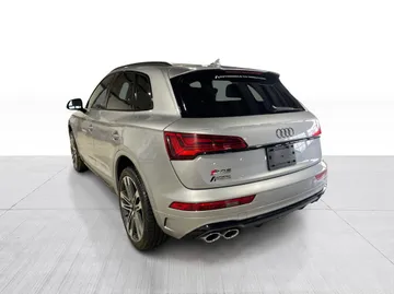 2021 Audi SQ5 - image 12