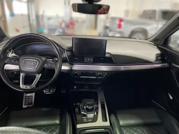 2021 Audi SQ5 - image 4