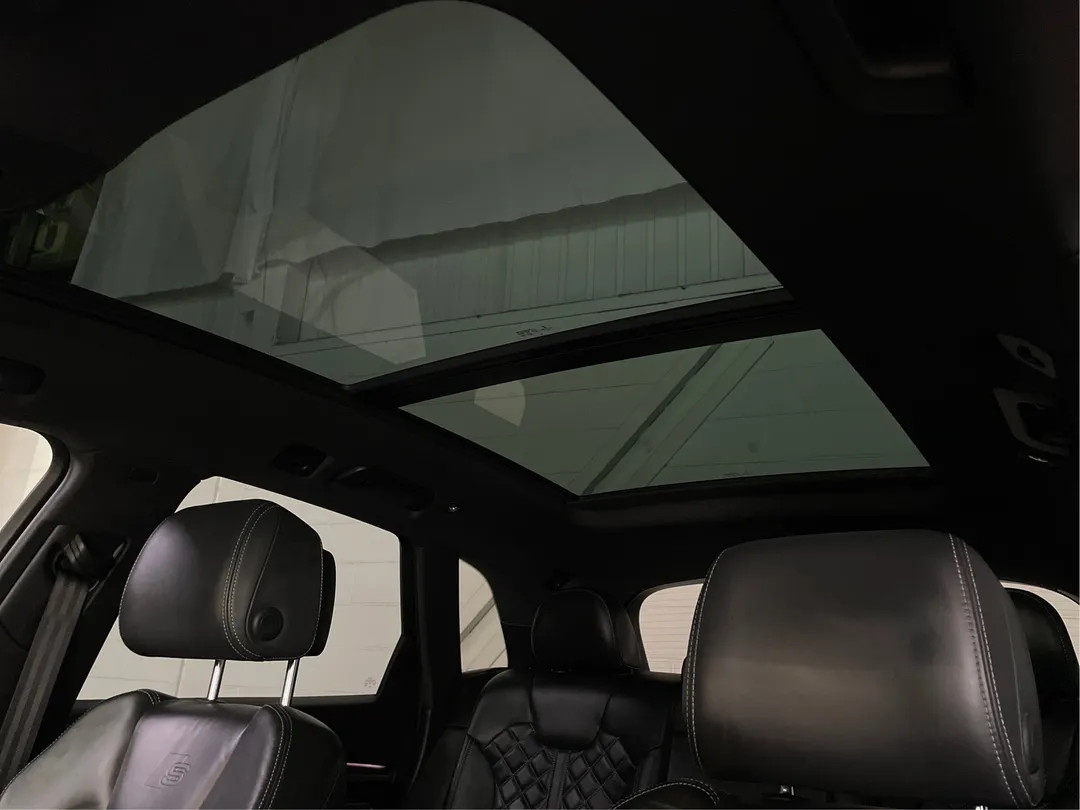 2022 Audi SQ5 — photo 5