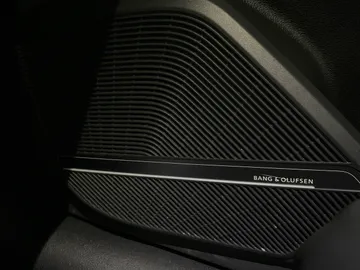 2022 Audi SQ5 - image 27
