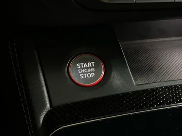 2022 Audi SQ5 - image 26