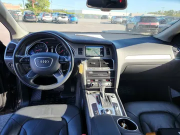 2015 Audi Q7 - image 10