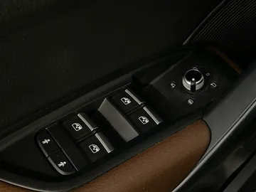 2019 Audi Q5 - image 28