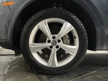 2019 Audi Q5 - image 7