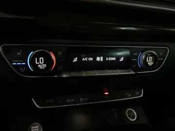 2019 Audi Q5 - image 25