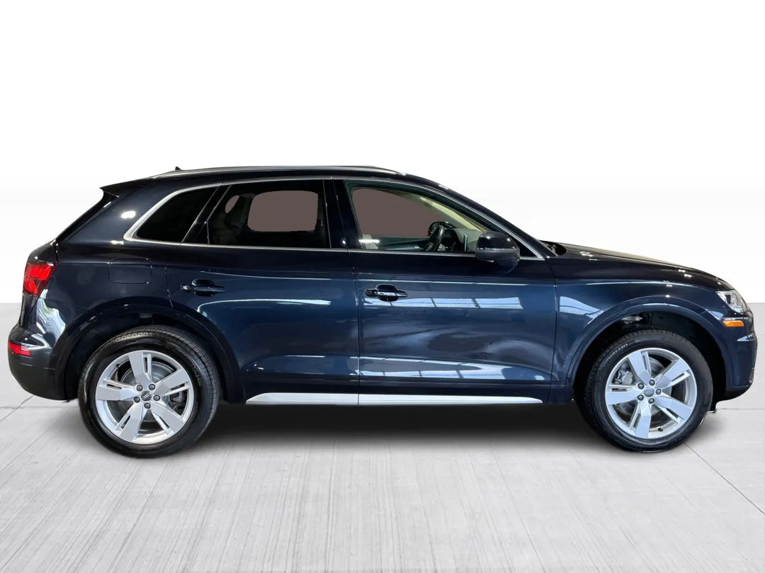 2020 Audi Q5 — photo 2