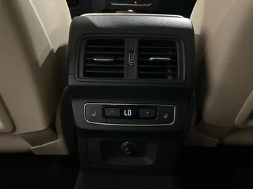 2020 Audi Q5 - image 27