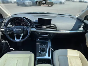 2020 Audi Q5 - image 4