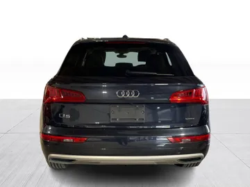 2020 Audi Q5 - image 12