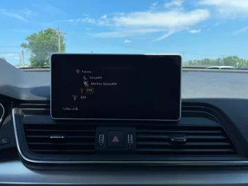 2020 Audi Q5 - image 30