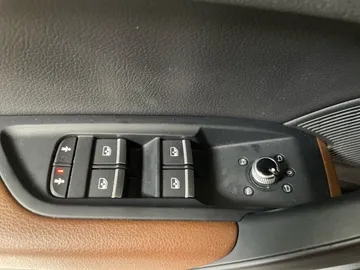 2019 Audi Q5 - image 28